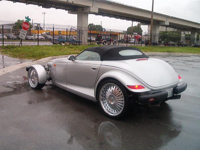 Build 003 — Liberty City Edition: 1983 Delta 88 on 26 inch forged wheels